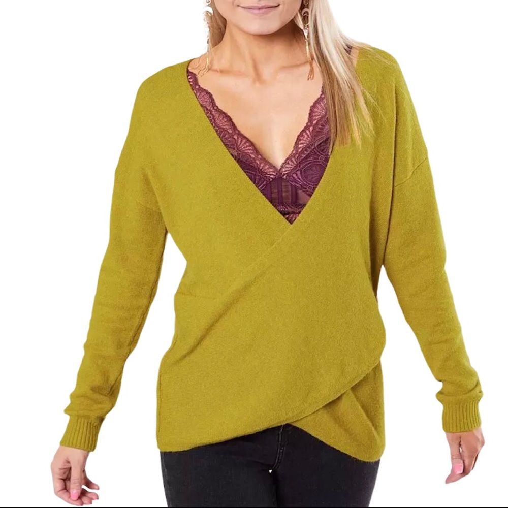BKE Buckle Sweater Chartreuse Green V Neck Wrap So Soft  Medium